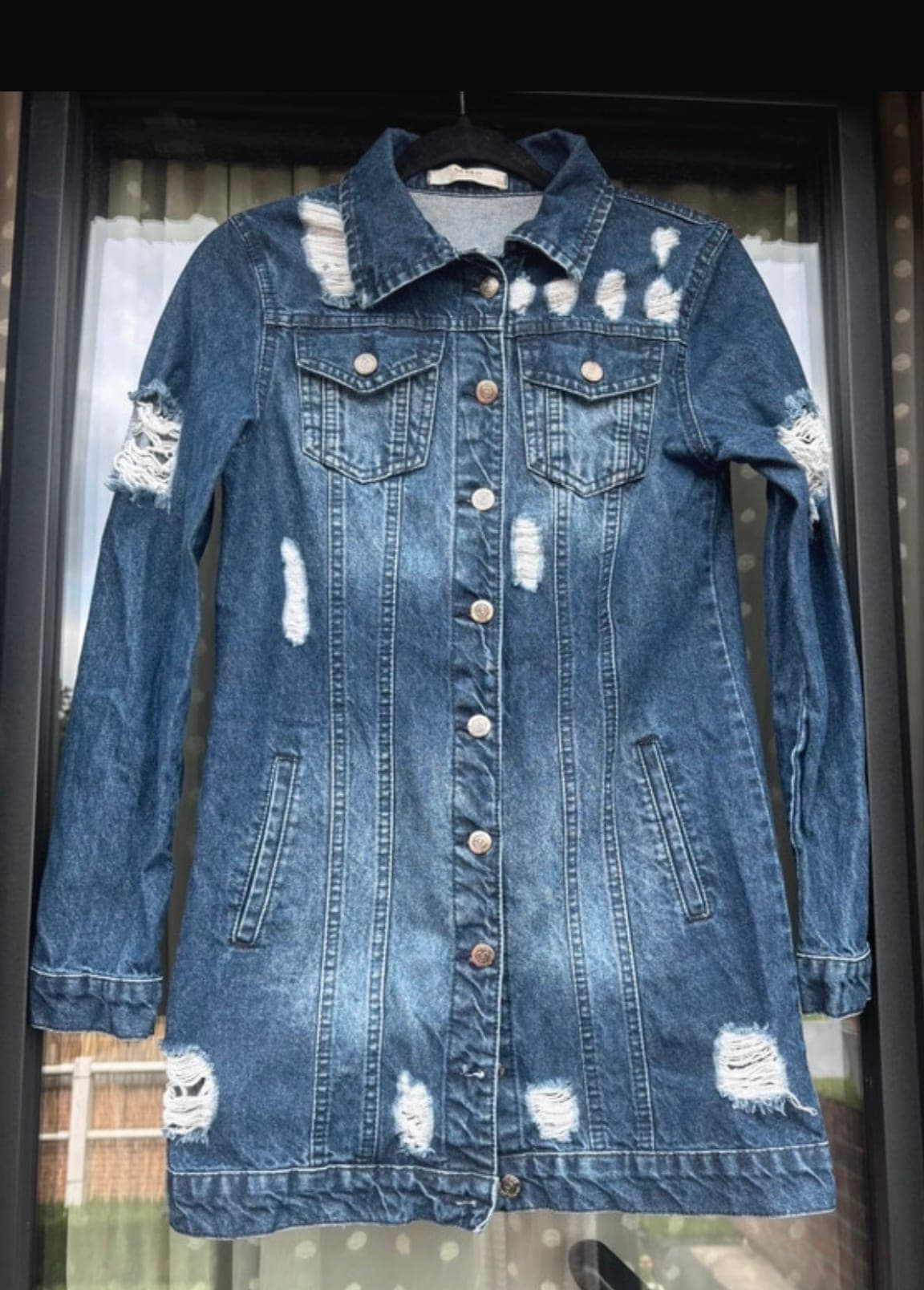 Lange spijkerjas met gaten / Denim jacket distressed model