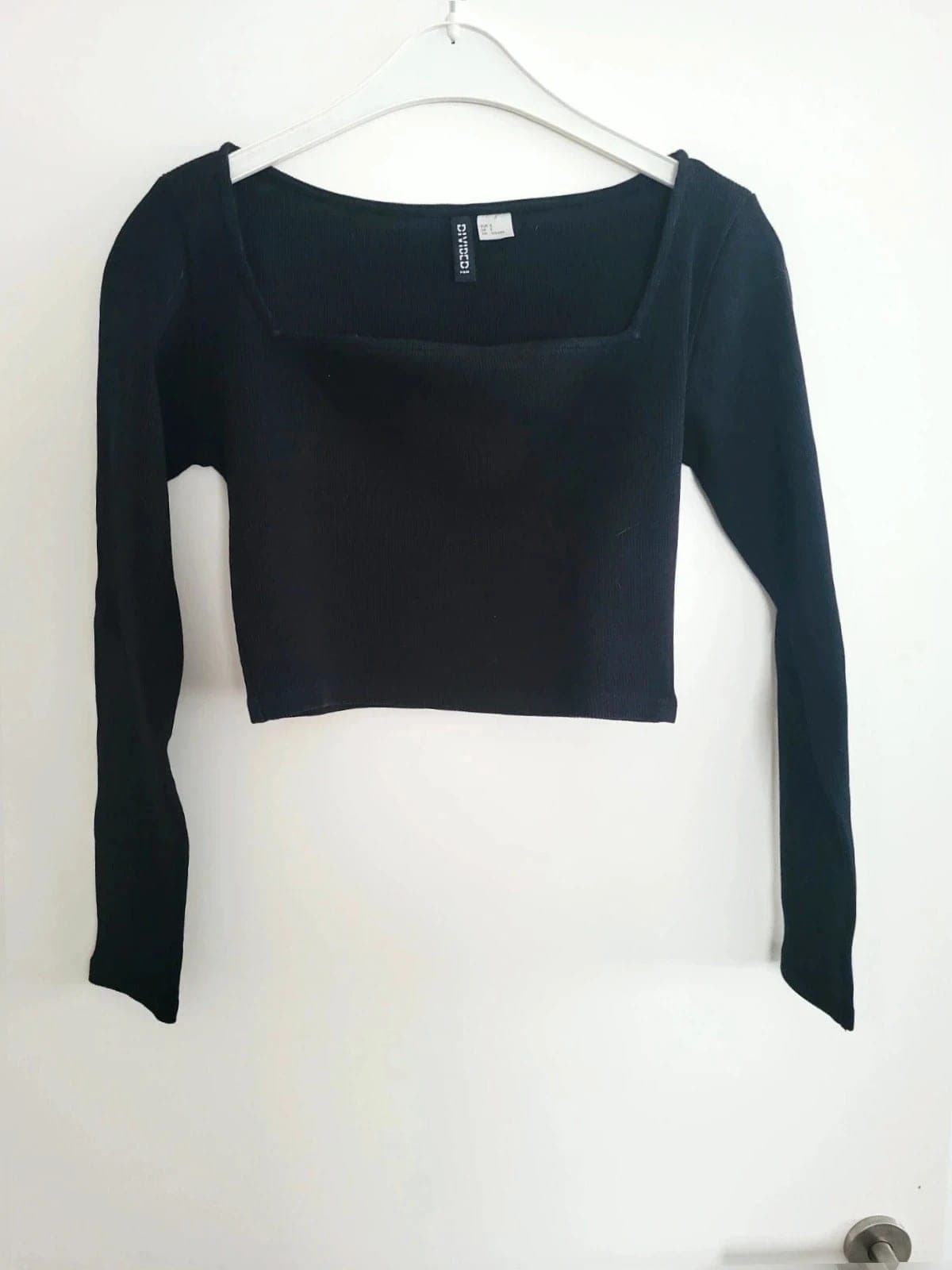Zwarte h&M Divided crop top met vierkante hals – maat S