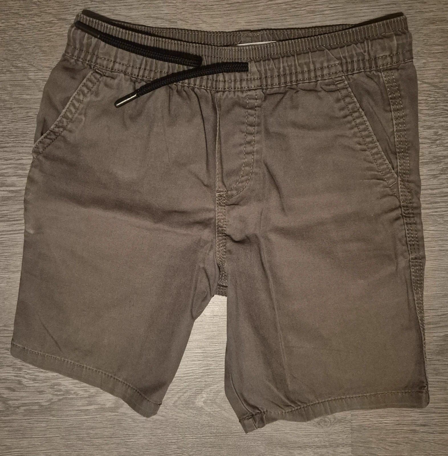 Primark korte broek jongens maat 116