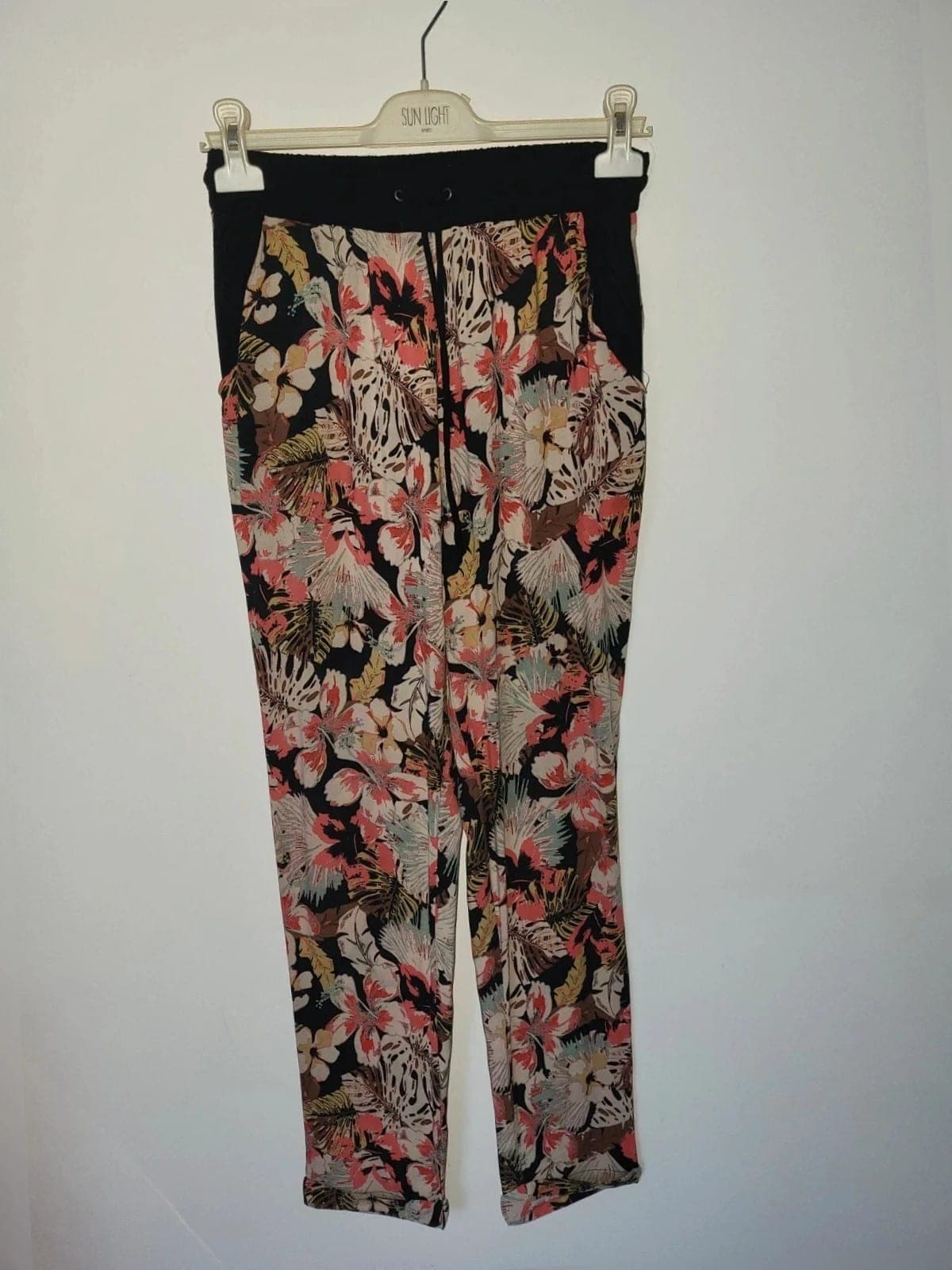 Pimkie luchtige bloemenbroek zwart/roze maat s – zomerbroek met elastische taill