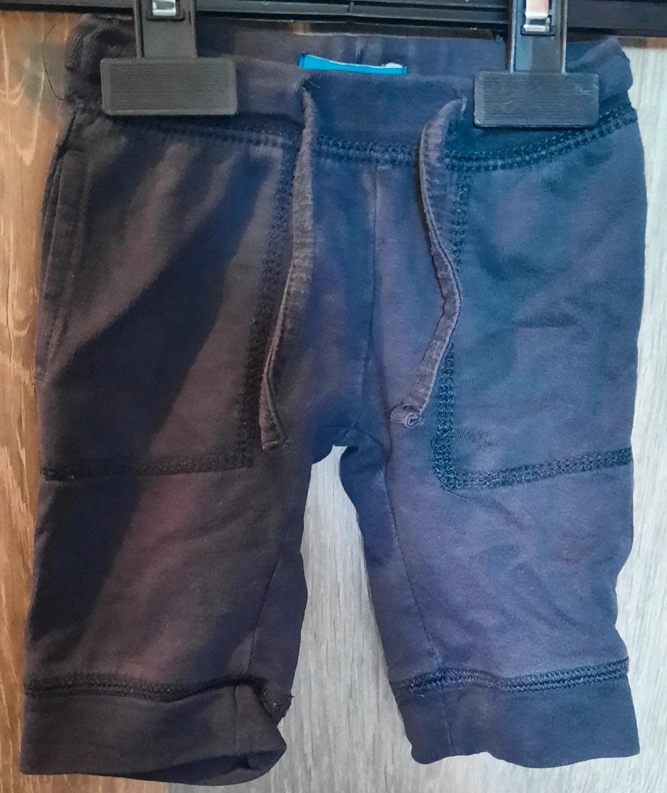 HEMA broekje maat 56 cm (1-3 maanden)