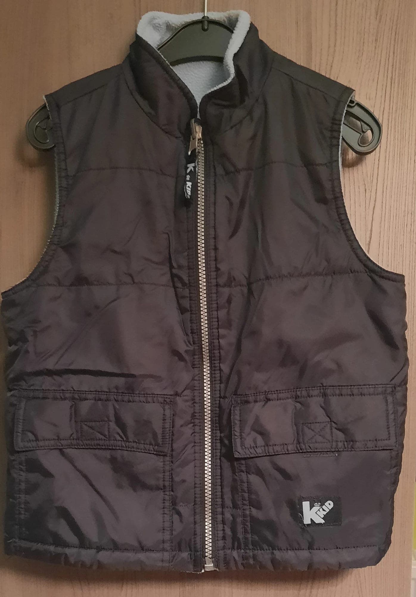 3 Suisses omkeerbare bodywarmer maat 116 cm