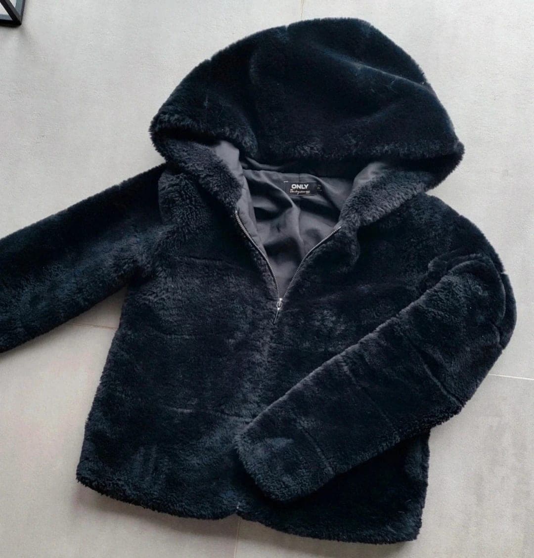 Mooie, zwarte zachte jas van de Only in de maat XS / 34