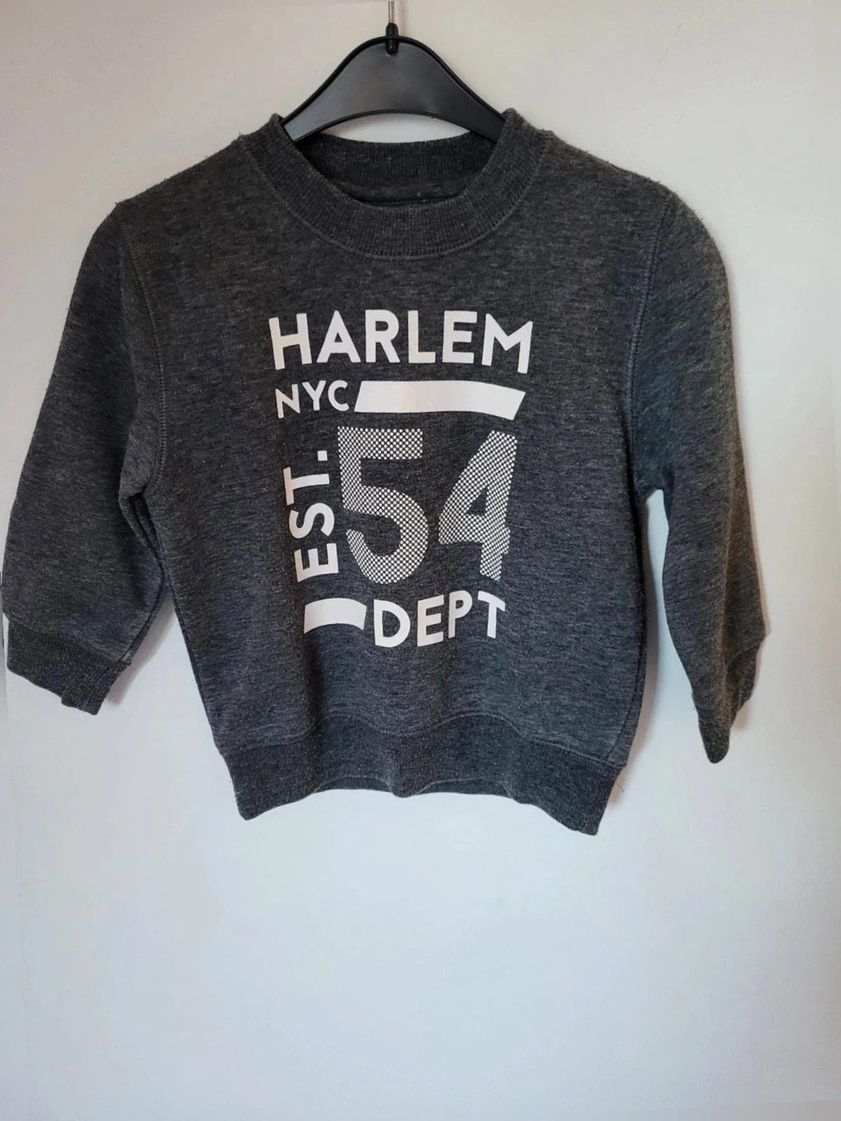 Primark Sweater “Harlem nYC” maat 98 (2–3 jaar)