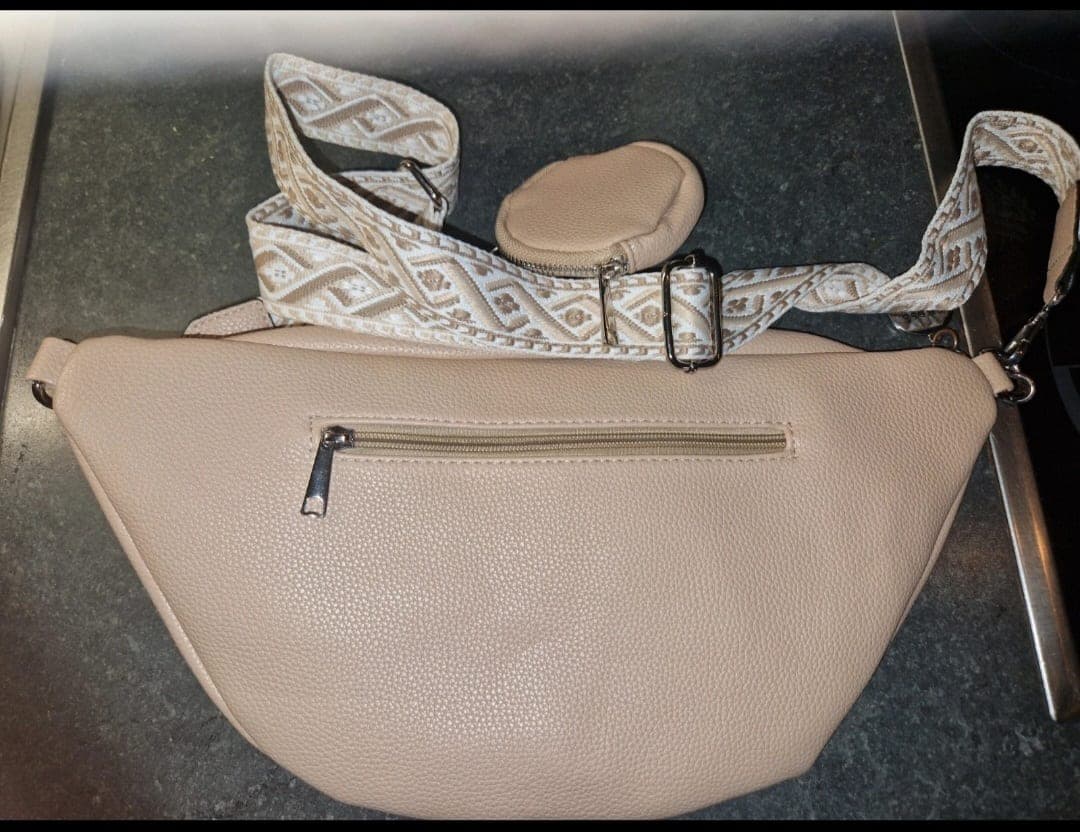 Beige heuptasje/schoudertasje met geometrisch patroon band