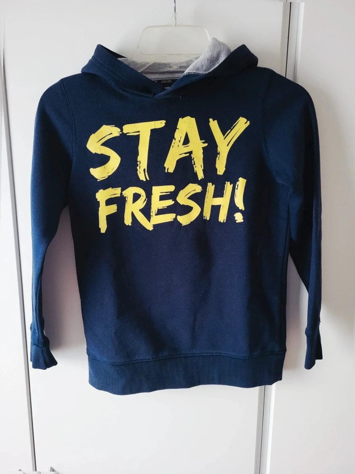 Stoere hoodie "Stay fresh!" Navy | Takko | maat 134/140