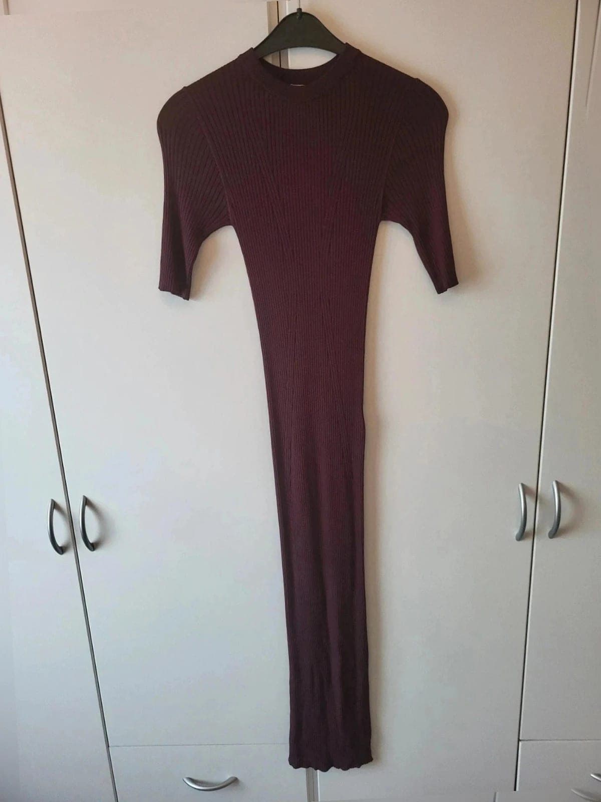 NA-KD Ribgebreide maxi-dress Burgundy XXS ( Past Tot kleine S)