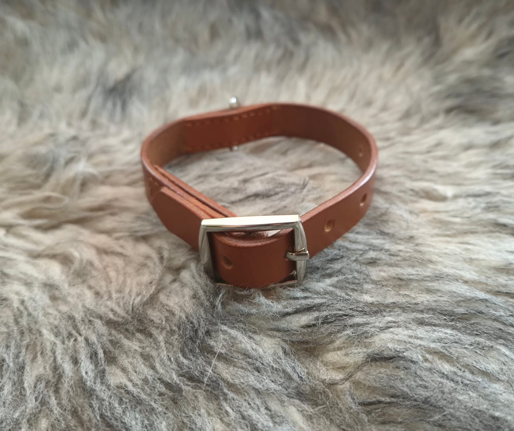 Cognac leren halsband voor kleine hond