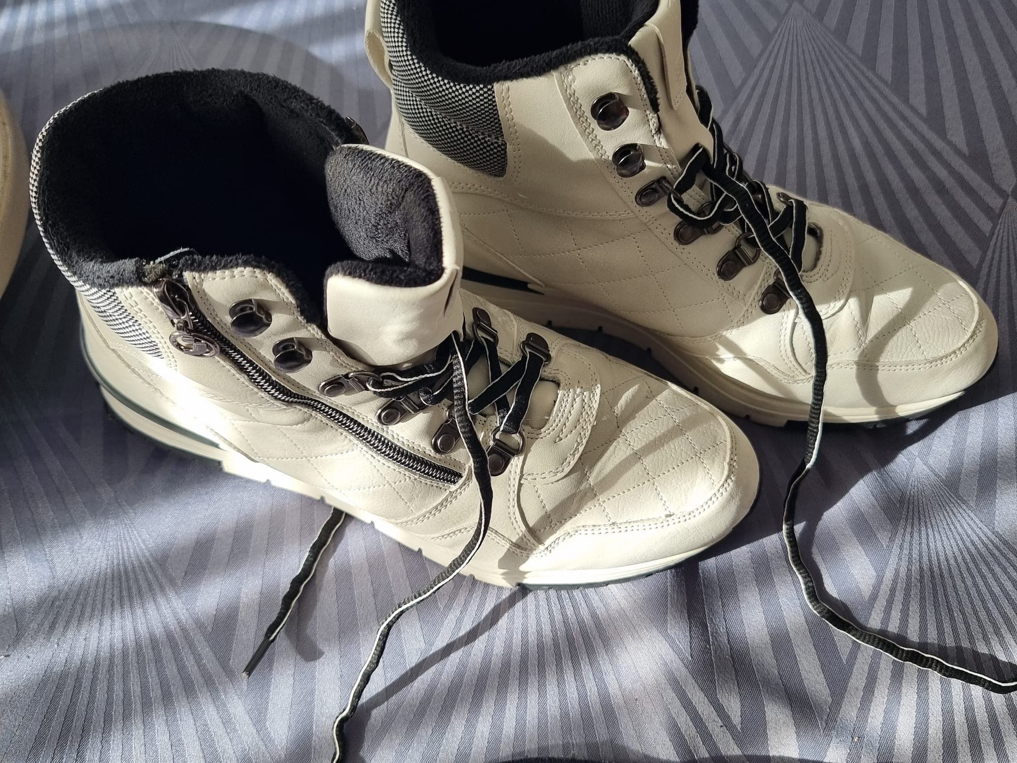 ❄️ Op zoek naar warme, comfortabele en stijlvolle winterboots? Dan zijn deze pra