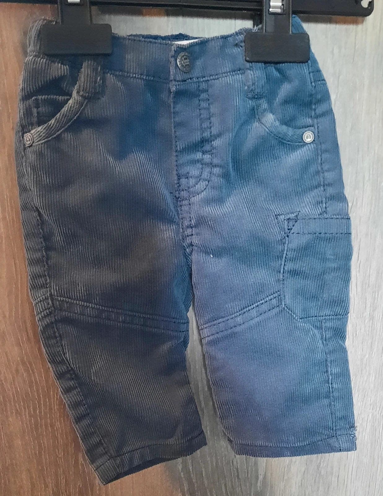 Okaïdi ribfluwelen broekje 56 cm