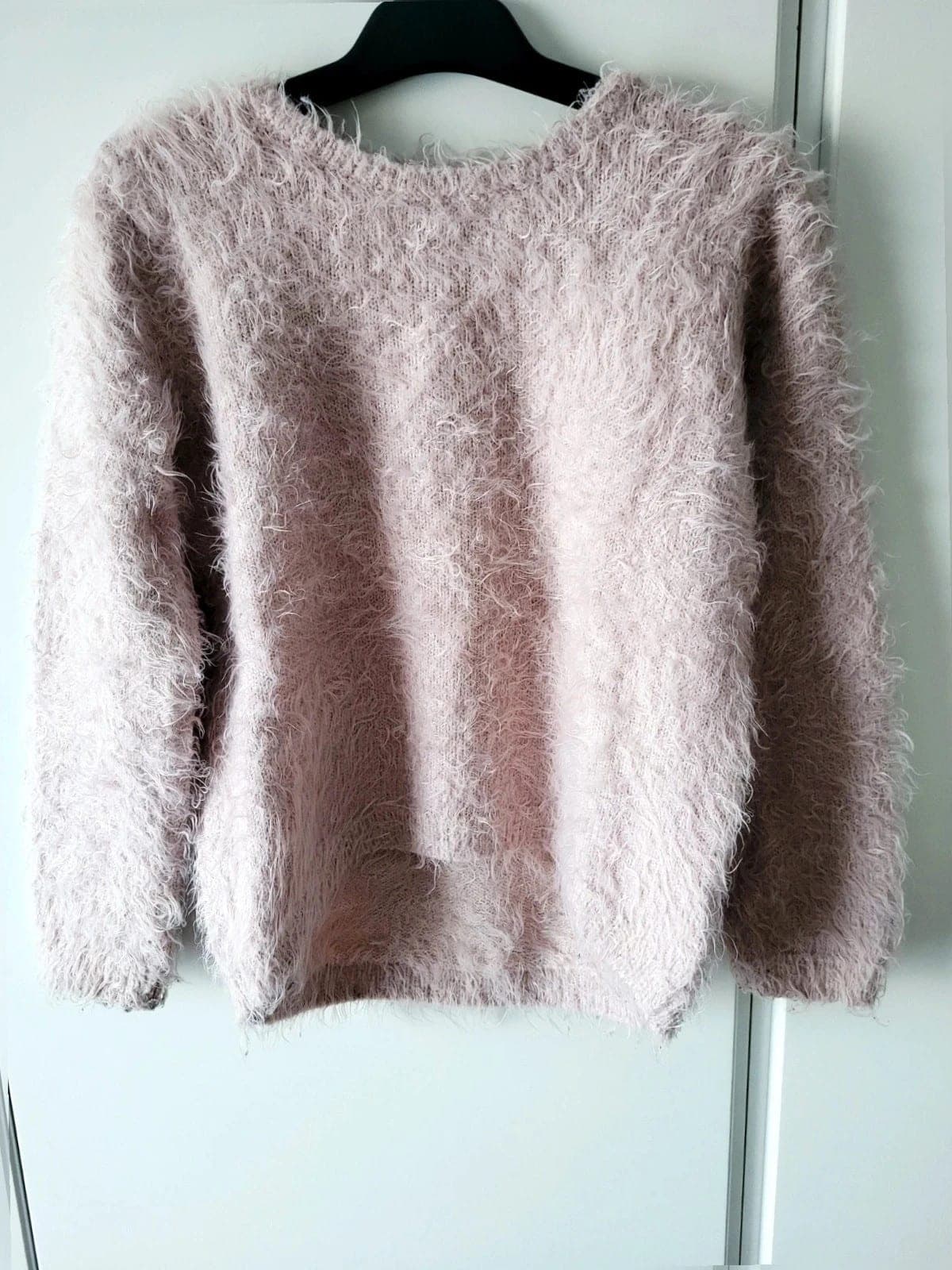 H&M Fluffy trui maat 122/128 lichtroze – zacht & cozy
