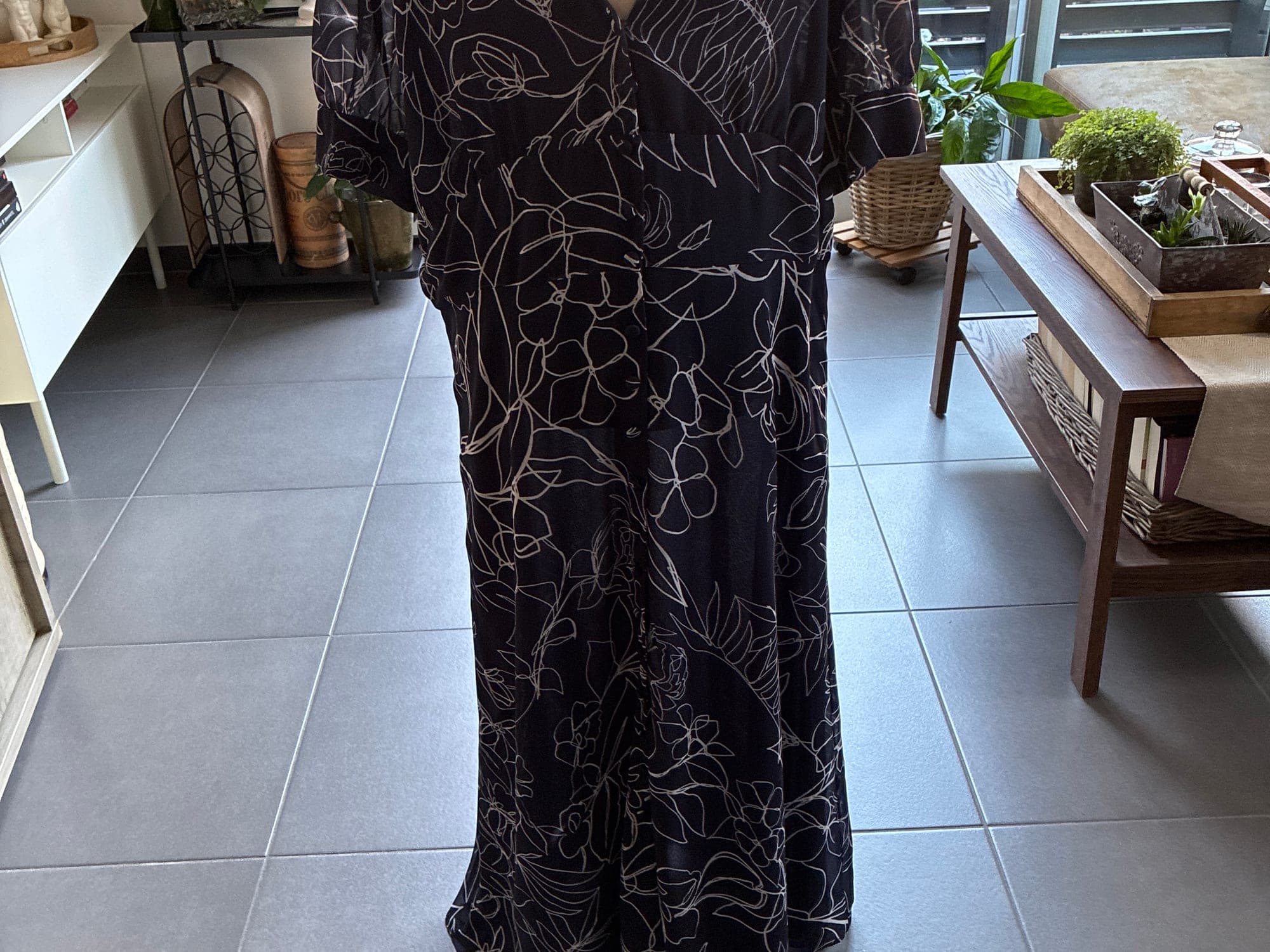 Blauwe maxi jurk met wit bloempatroon