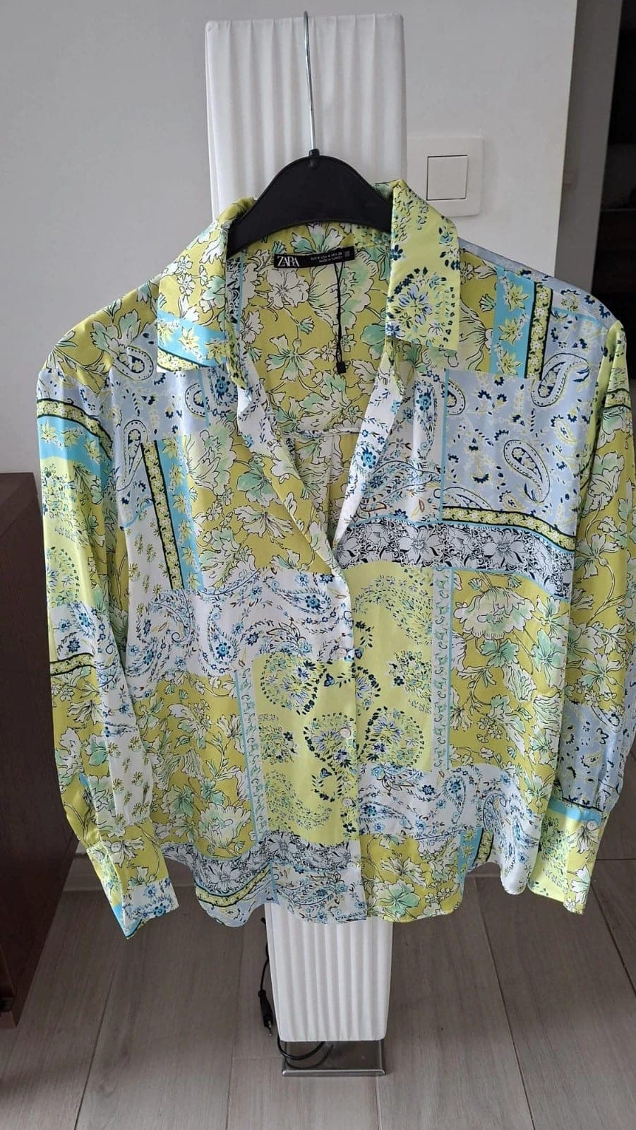 Zara hemdsblouse geel met paisley print