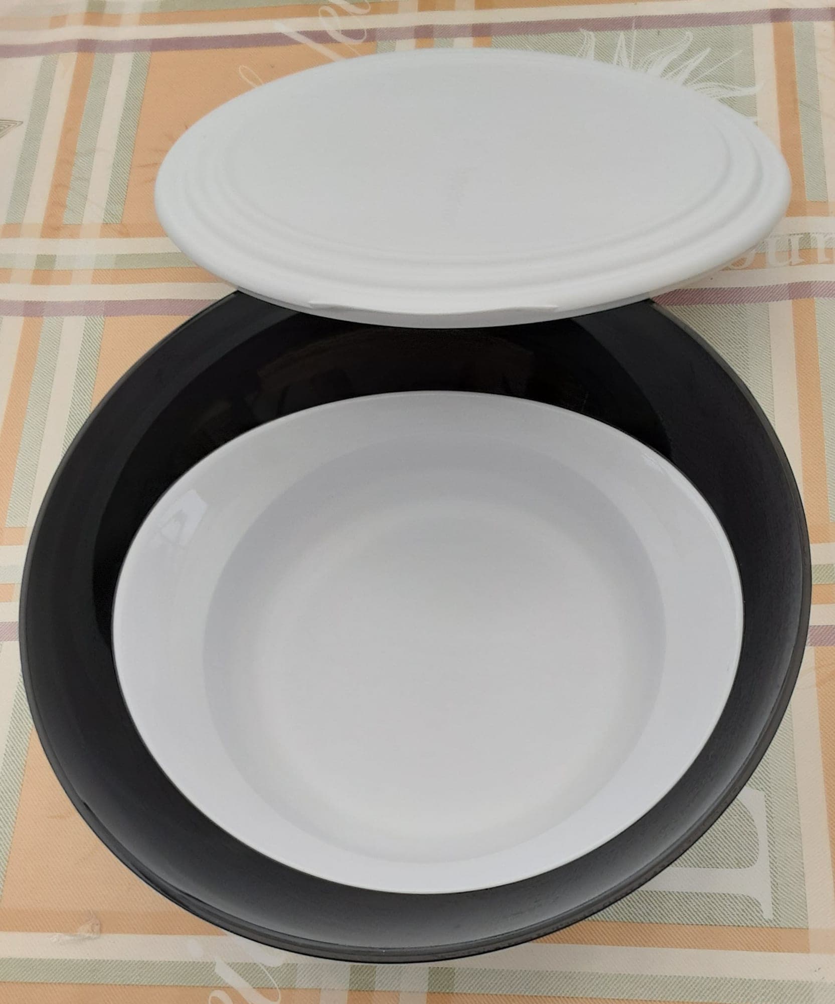 Eleganzia Tupperware set 3,2 liter zwart wit
