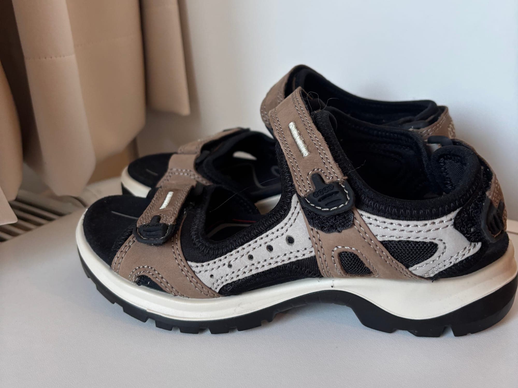 Kindersandalen met klittenband - Taupe/zwart