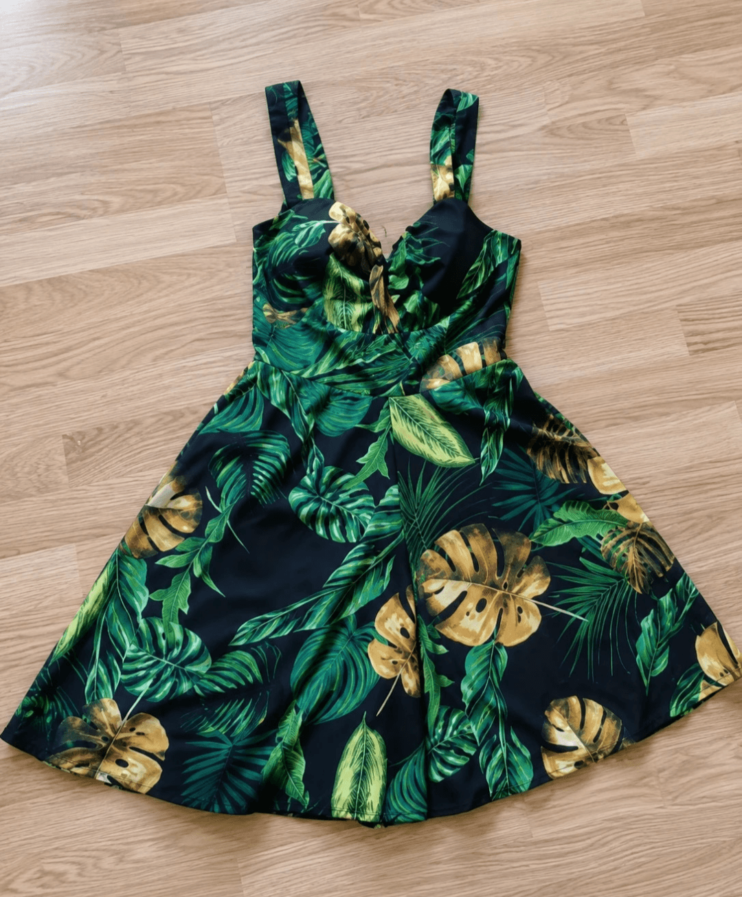 Vintage combishort met tropisch motief groene en gouden bladeren