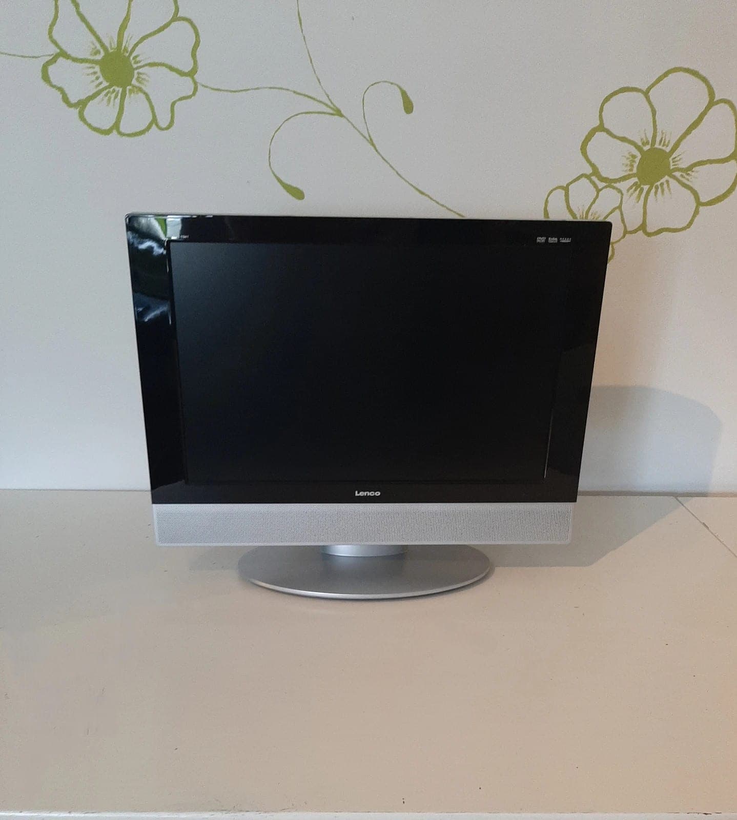 Lenco LCD tv Dvb-T Dvd combo televisie dvd cd-speler camper 12V Model DVT-1941