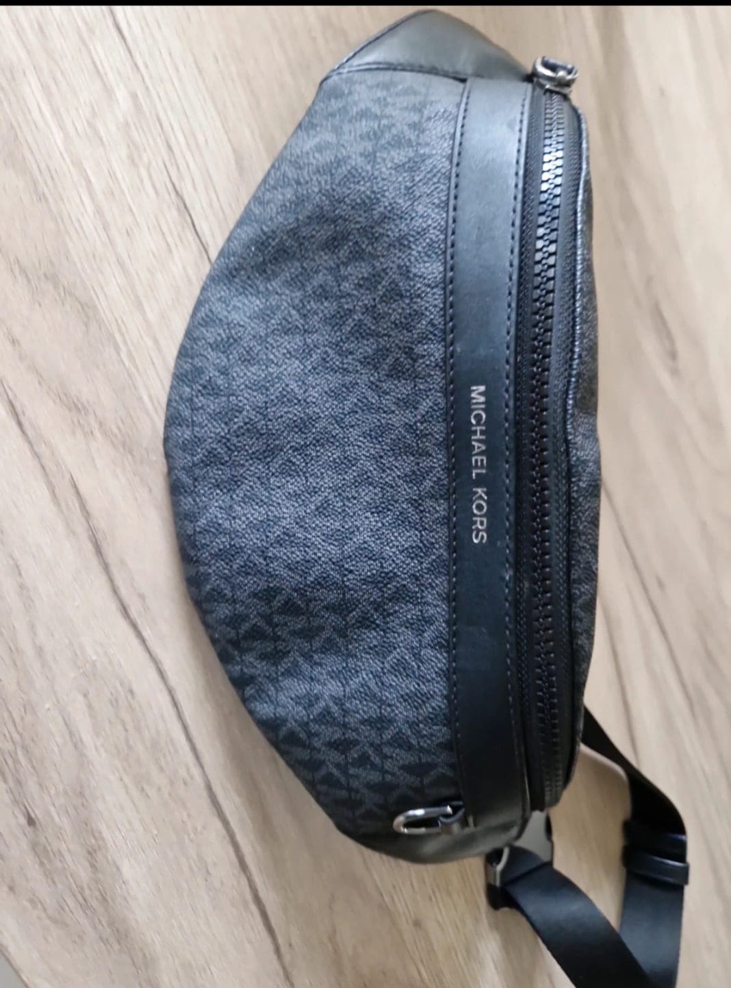 Michael Kors heuptasje/crossbody bag zwart