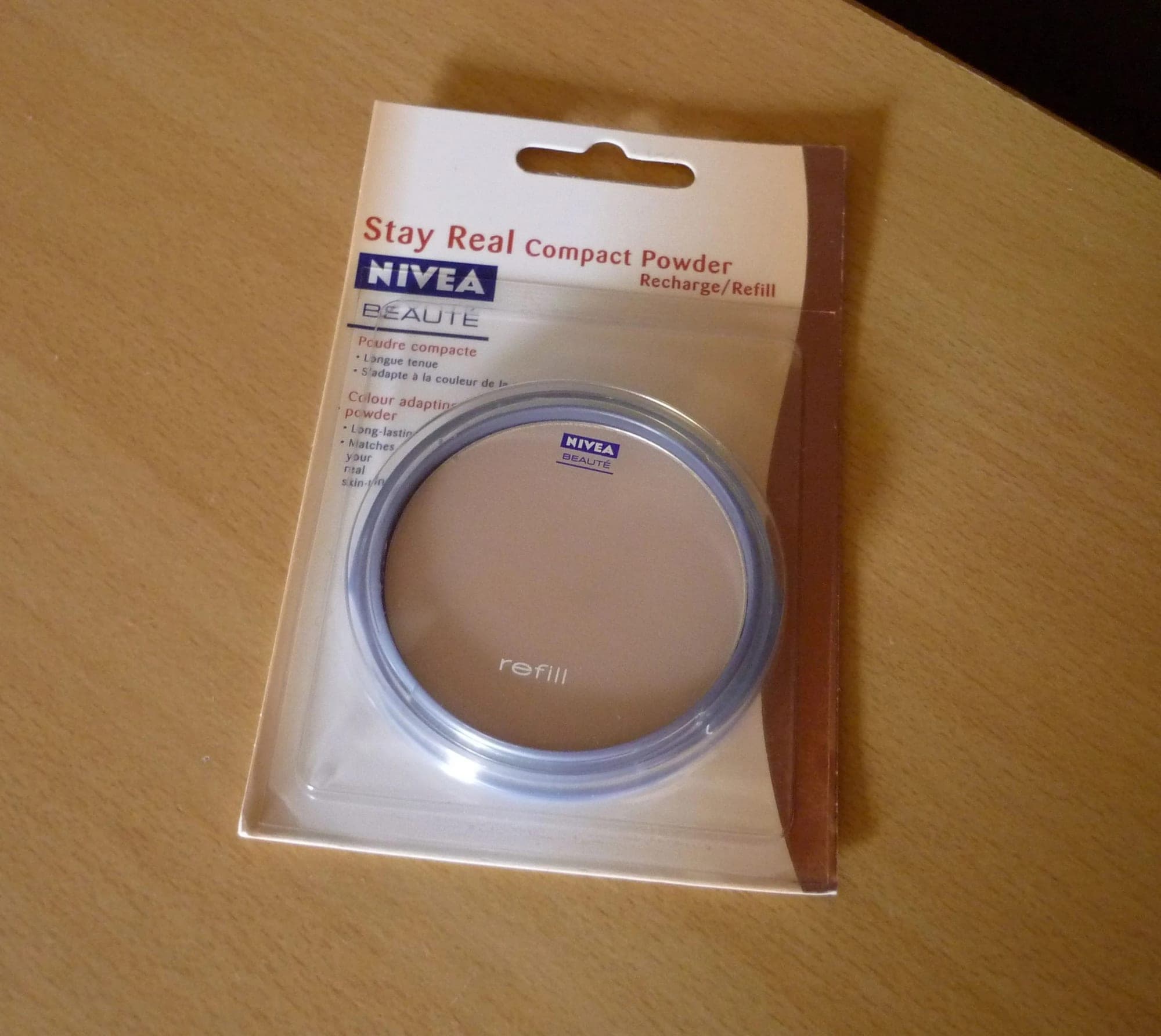 Nivea Stay real compact powder poeder Refill Recharge Champagne