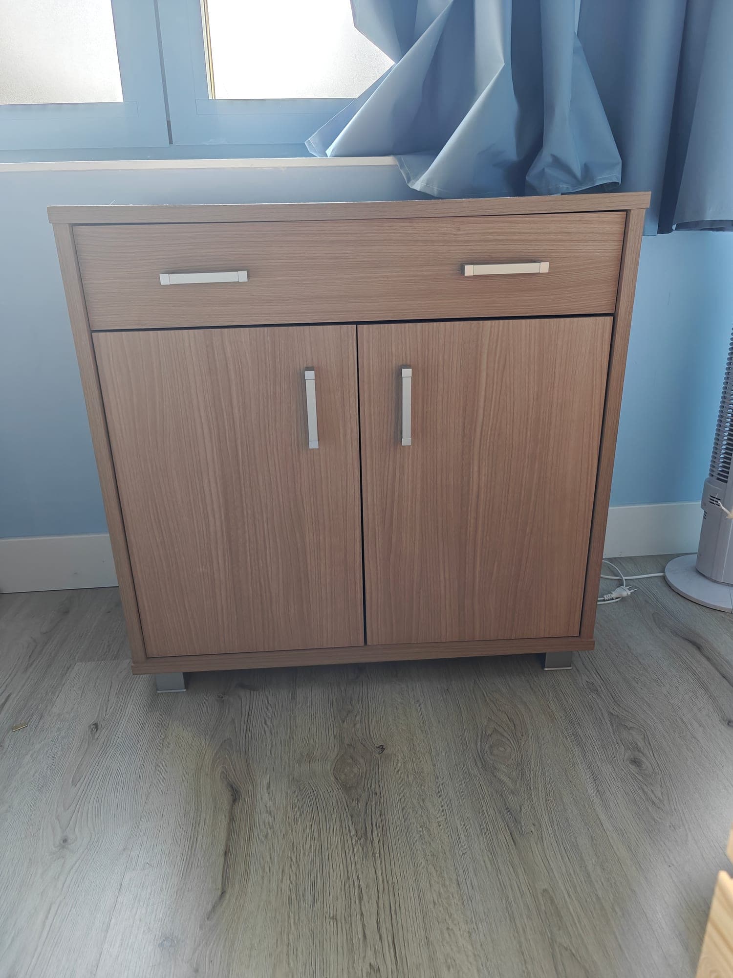 Houten dressoir/kastje met lade en deuren