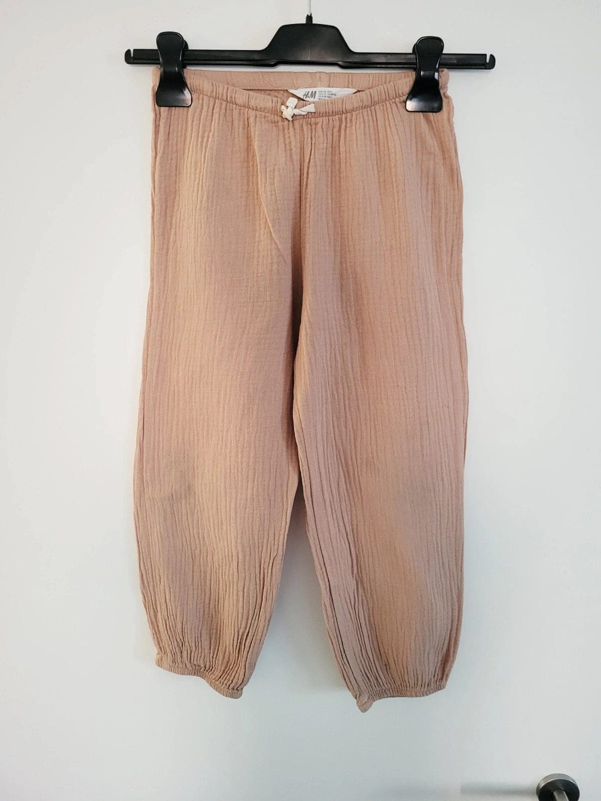 H&M ribbroek / joggingbroek beige maat 122