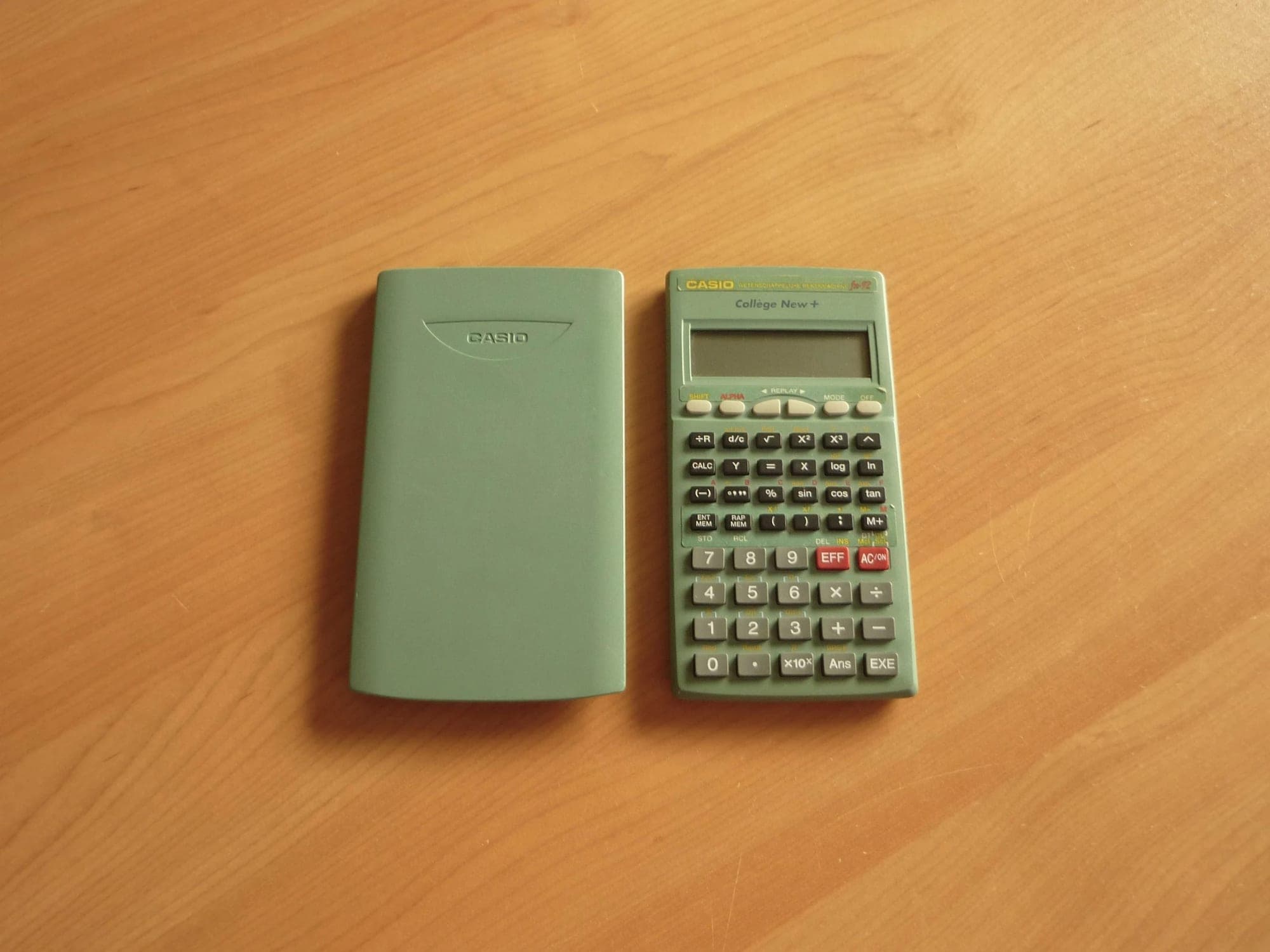 Casio College New+ Wetenschappelijk rekenmachine fx-92