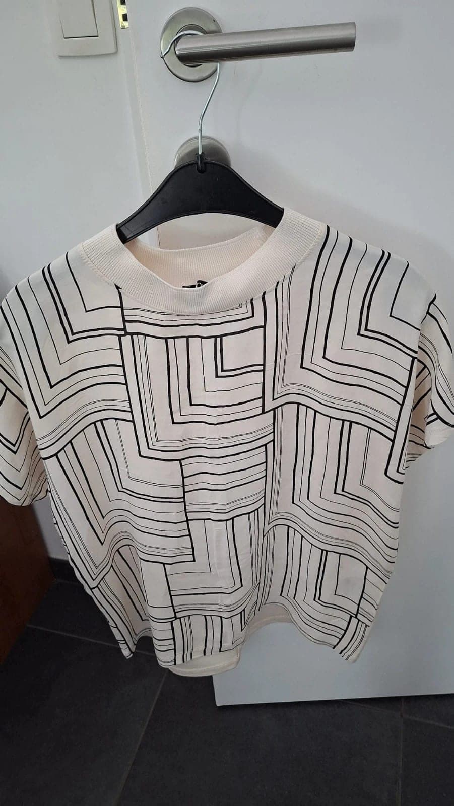 C&A blouse met grafisch patroon, maat M