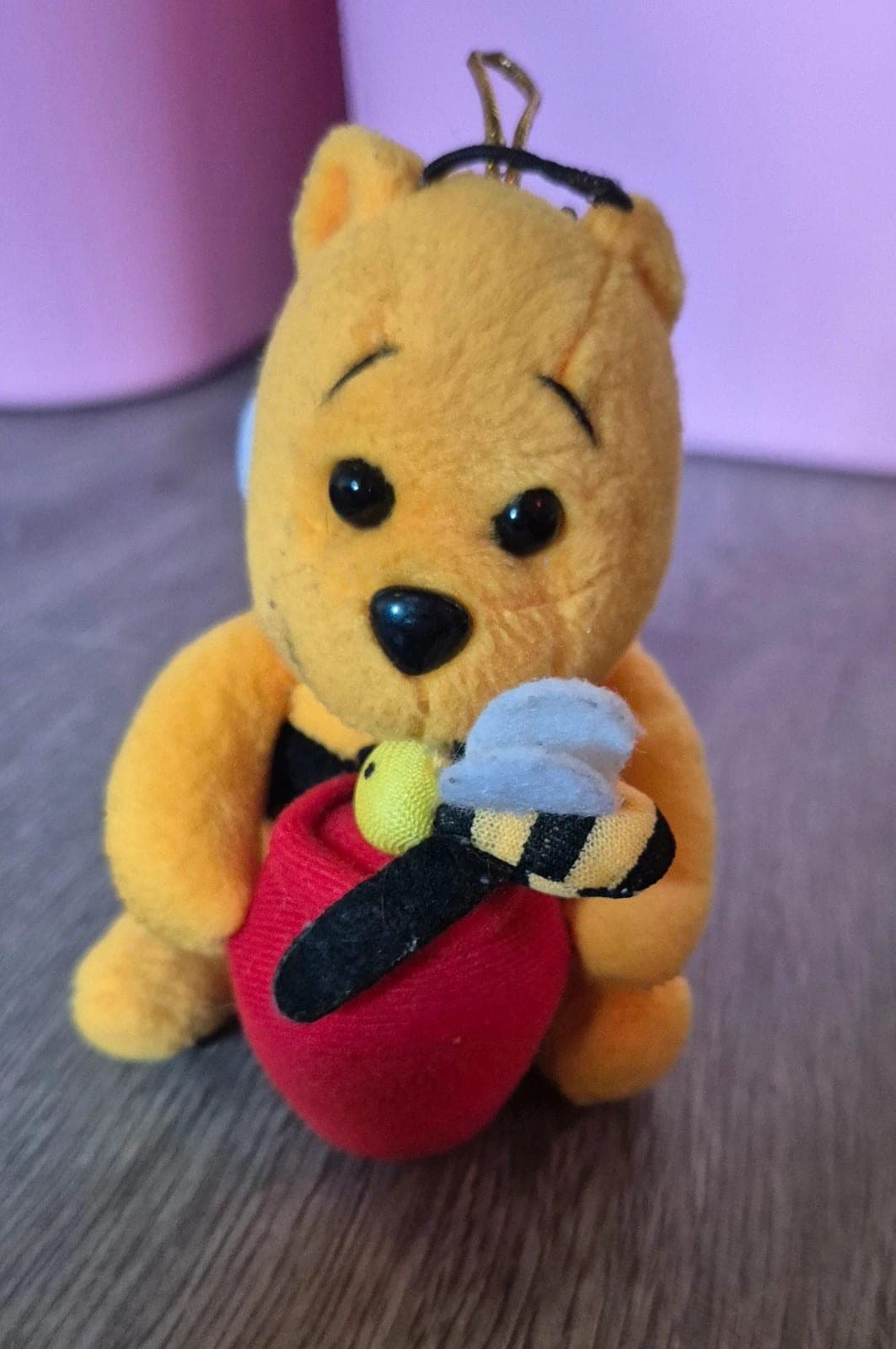 Winnie The Pooh Bee knuffel Disney