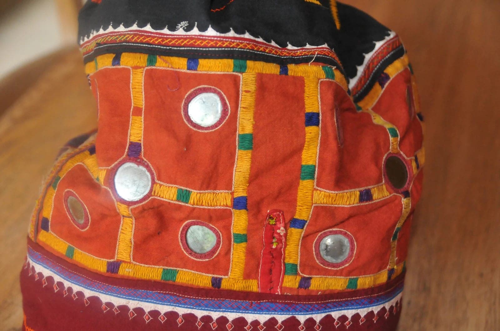 Handmade Beauty rugzak rood met spiegeltjes