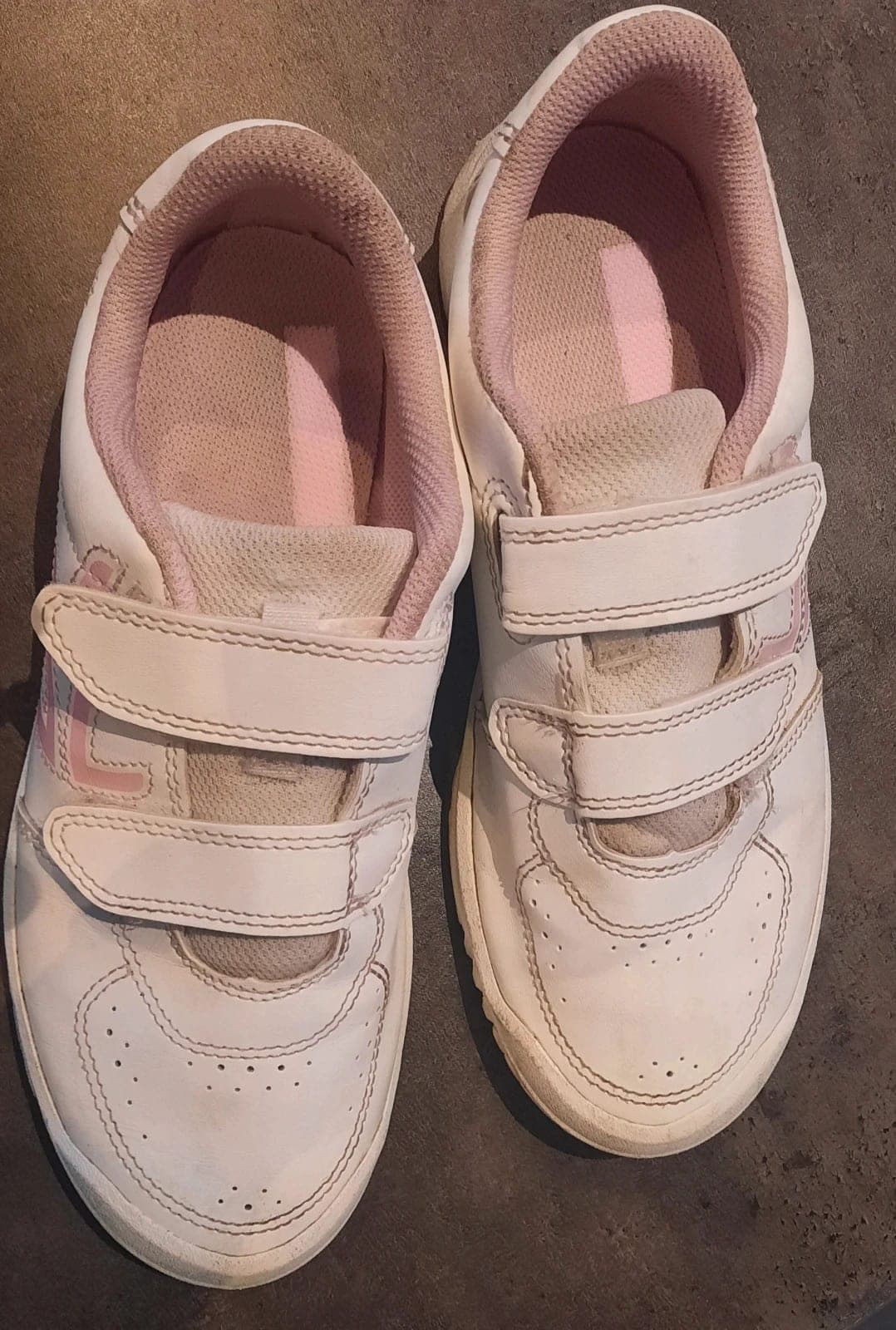 Chaussures de sport Artengo enfant, bon état