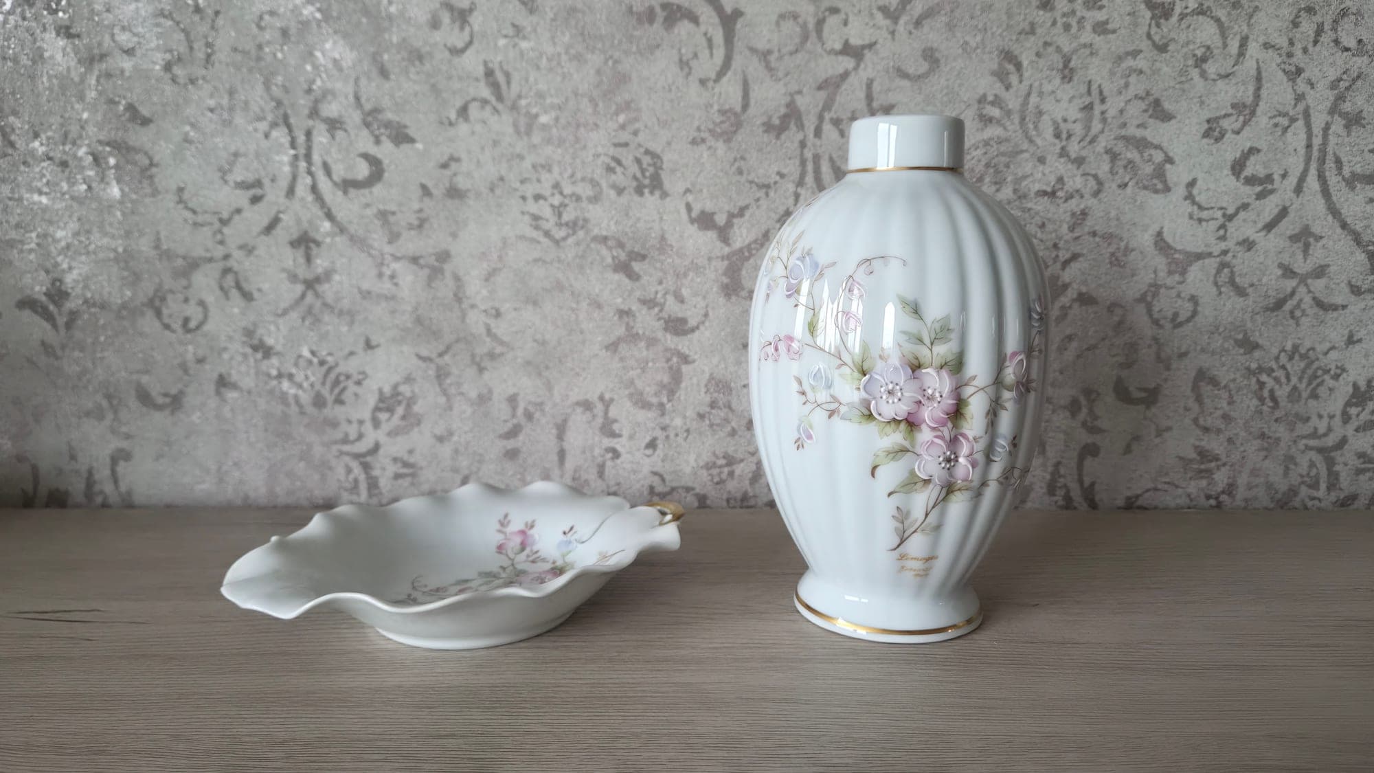 Antiek limoges porseleinen vaasje en schaaltje