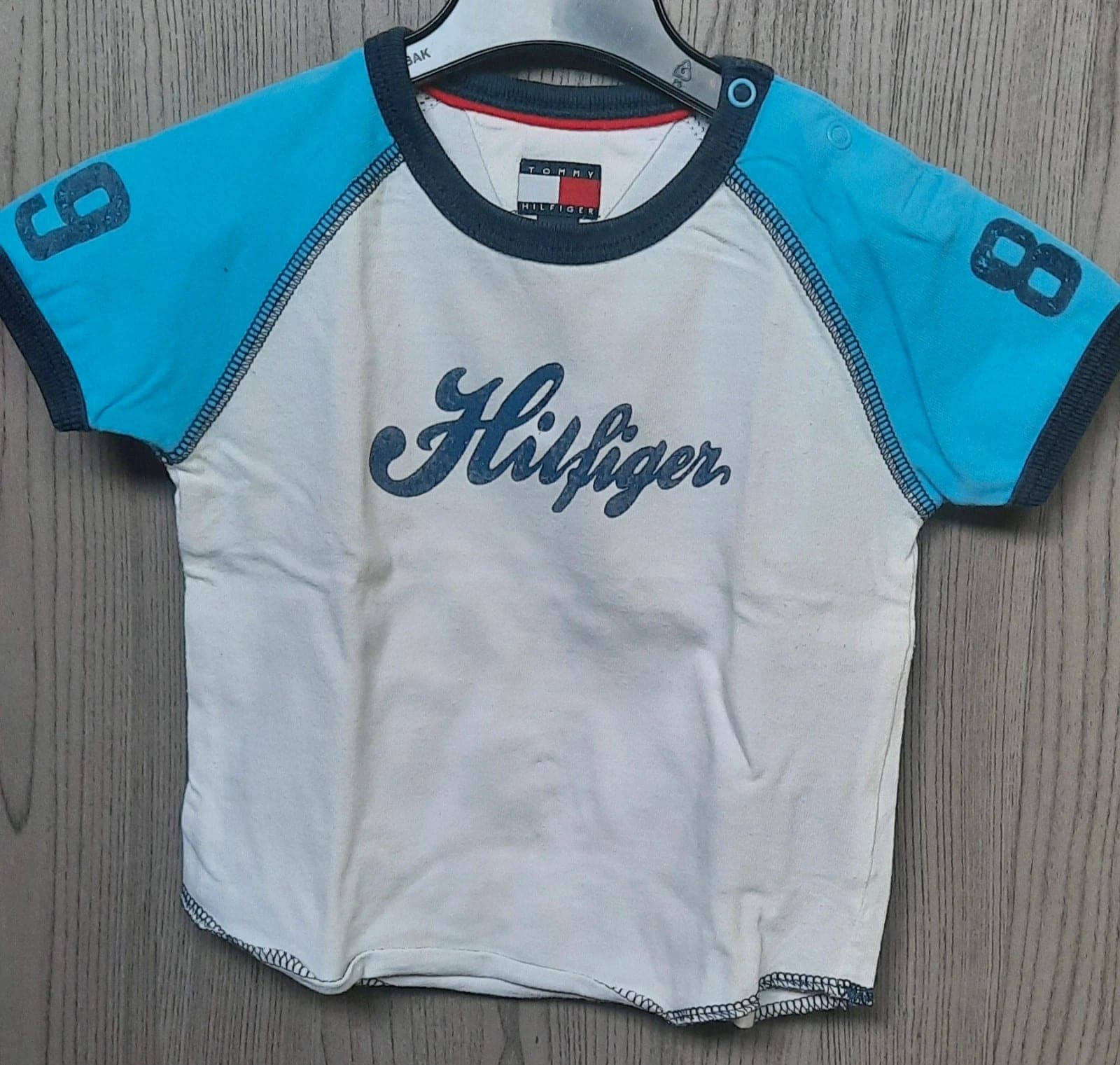 Tommy Hilfiger t-shirt 80 cm (12-18 mnd)