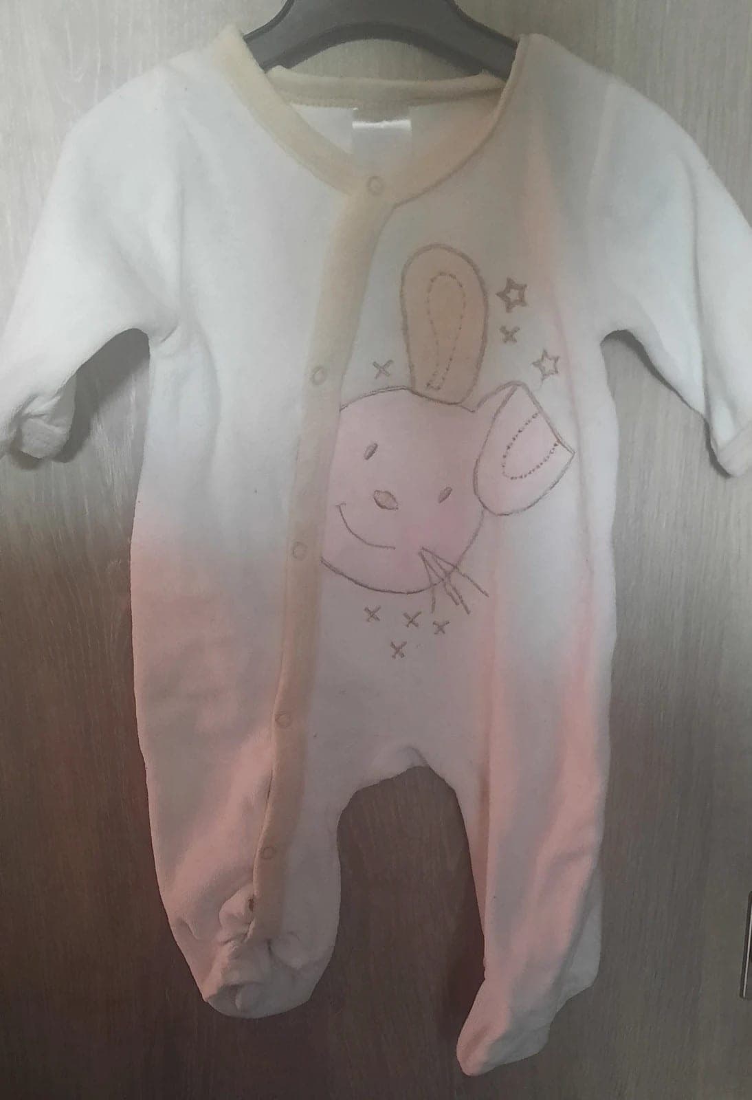 Babypyjama met konijnmotief, maat 56 cm