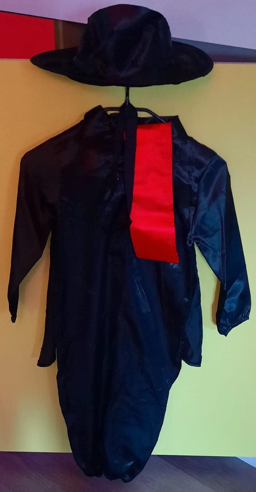 Verkleedkledij Zorro - zwart pak met cape