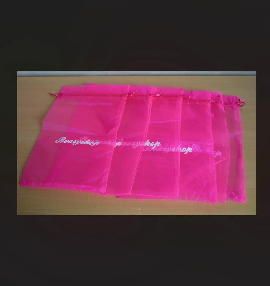 Ensemble de 27 sachets en Organza rose Fuchsia