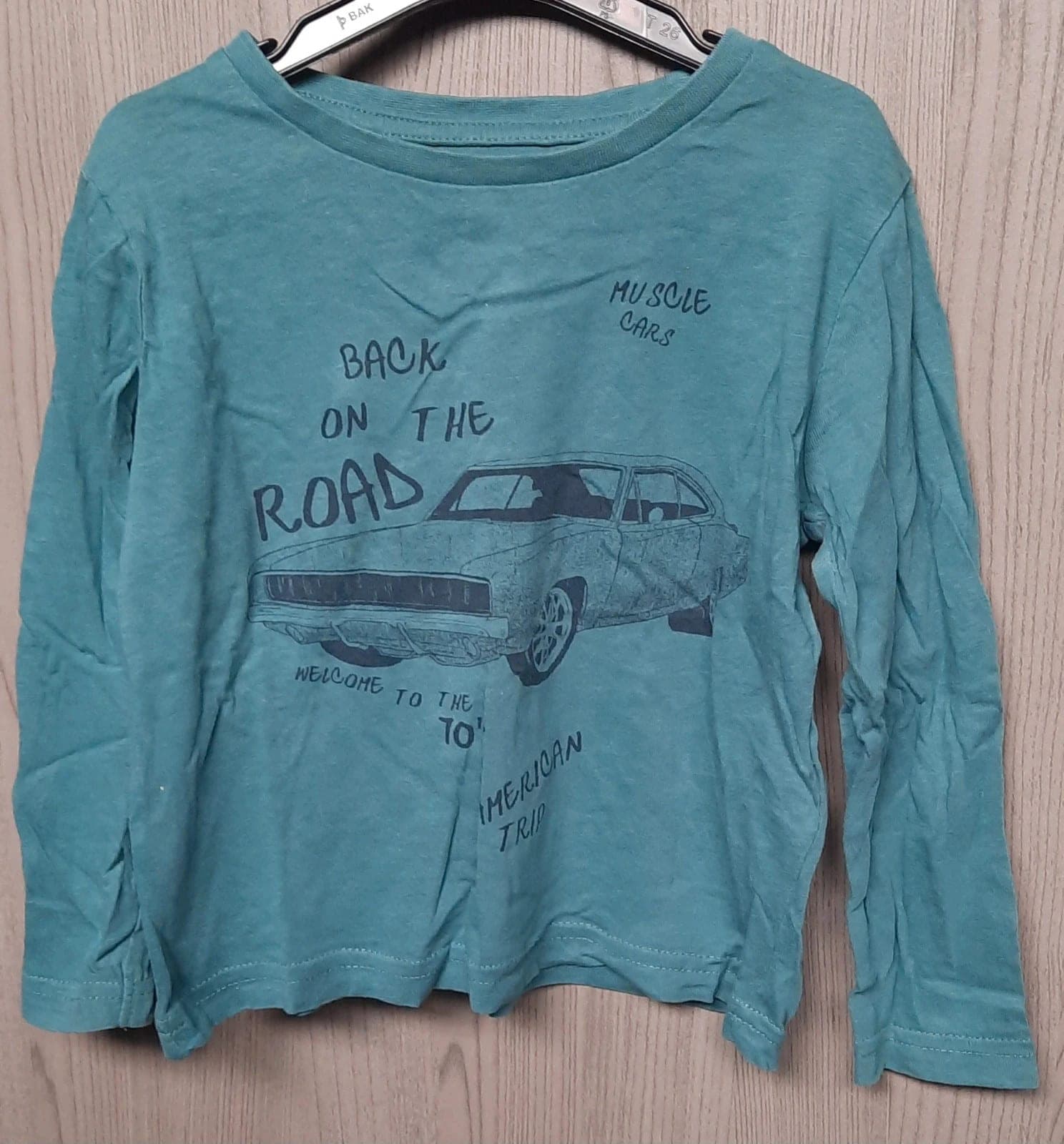 Kiabi longsleeve Muscle Cars - maat?