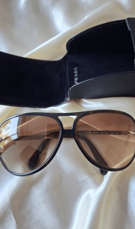 Prada zonnebril aviator met bruine glazen
