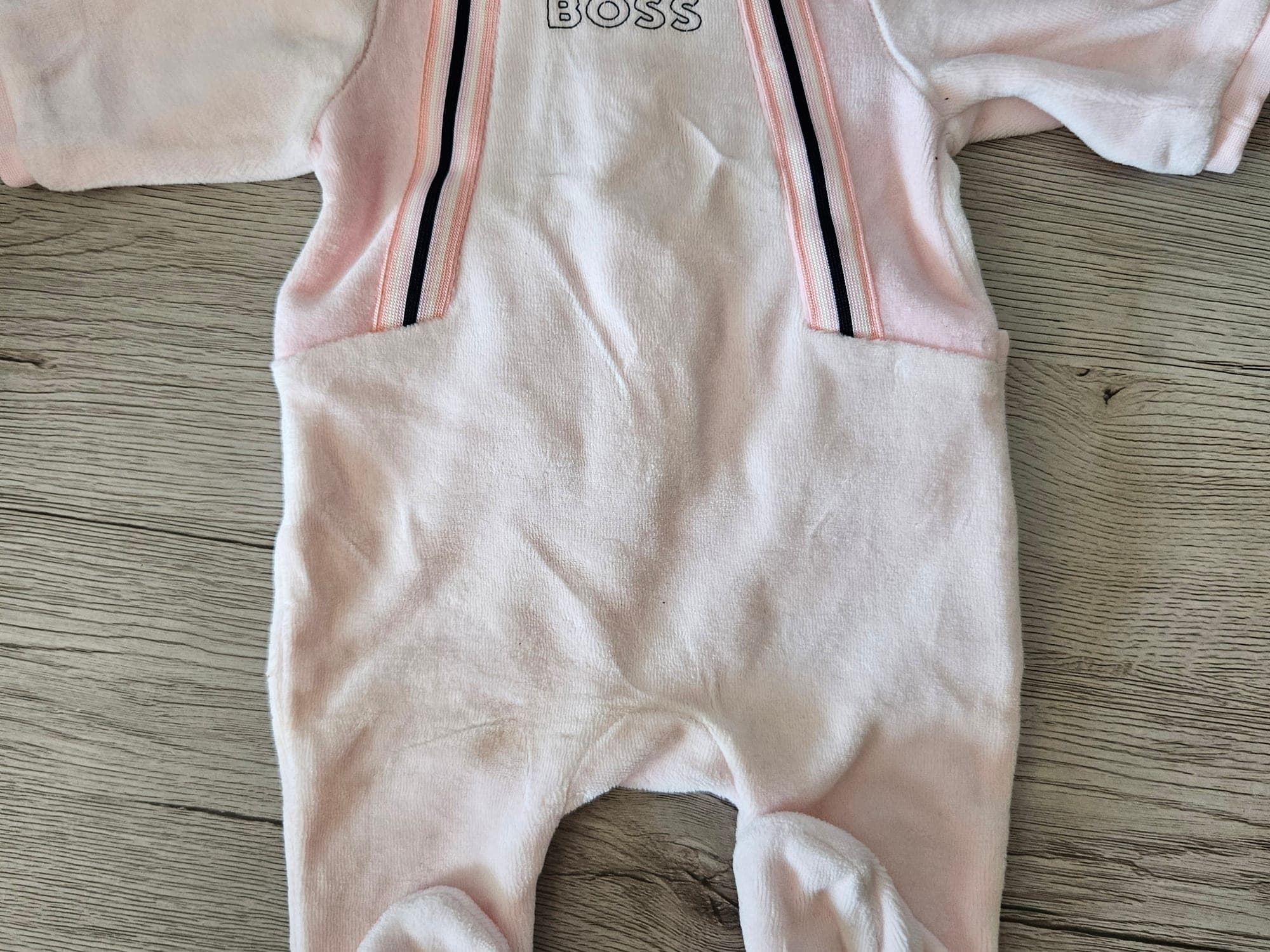 BOSS babypakje roze met voetjes