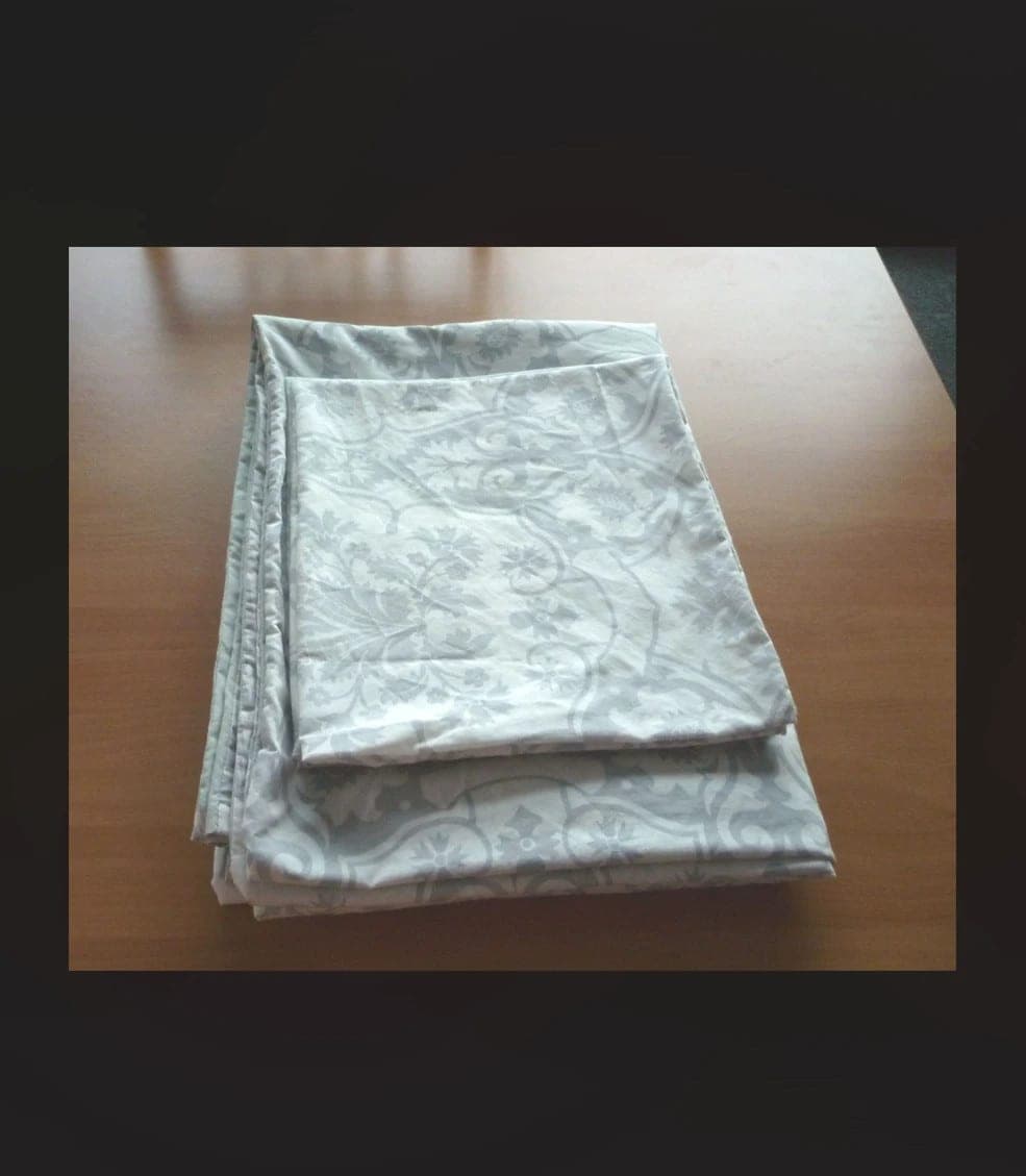 Parure de couette 1 personne fleurs baroques blanc gris vert clair