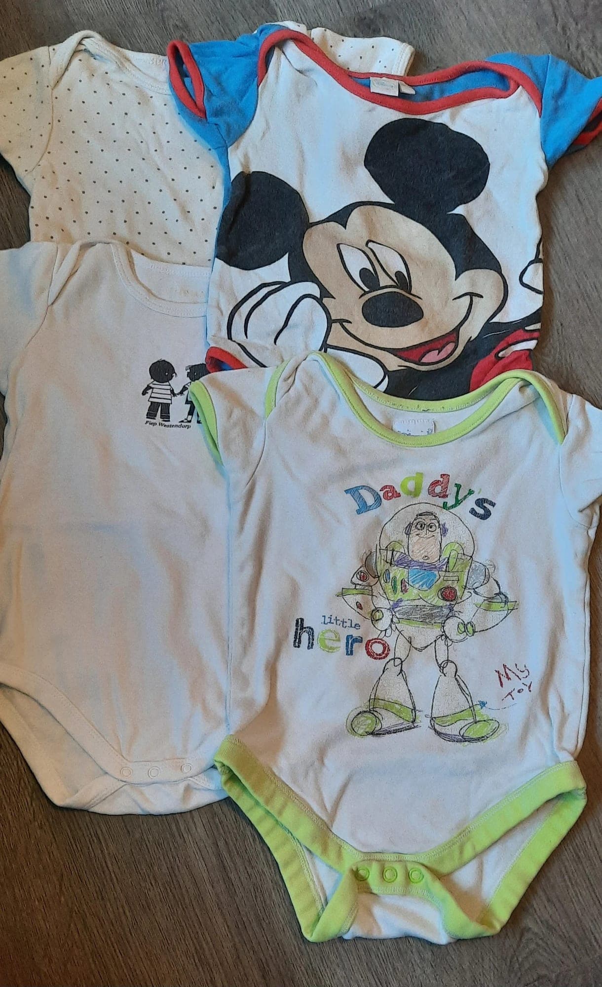 Set van 4 Disney body's voor jongens