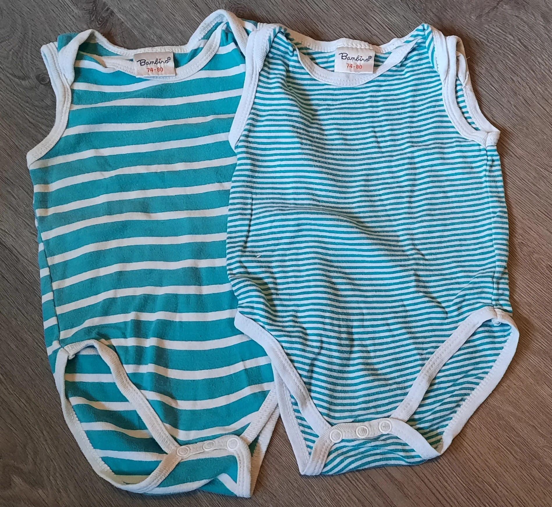 2 Bambino body's zonder mouwen 74cm